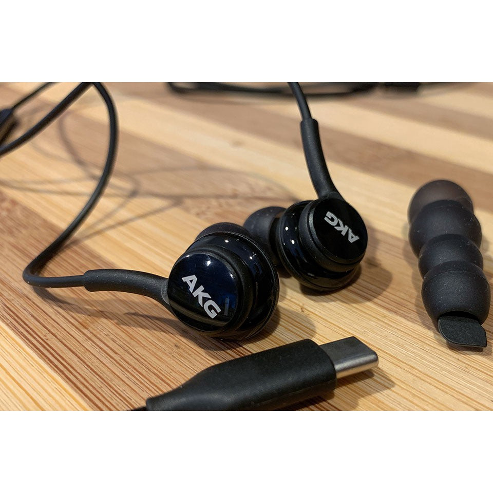 AKG TYP-C-KOPFHÖRER