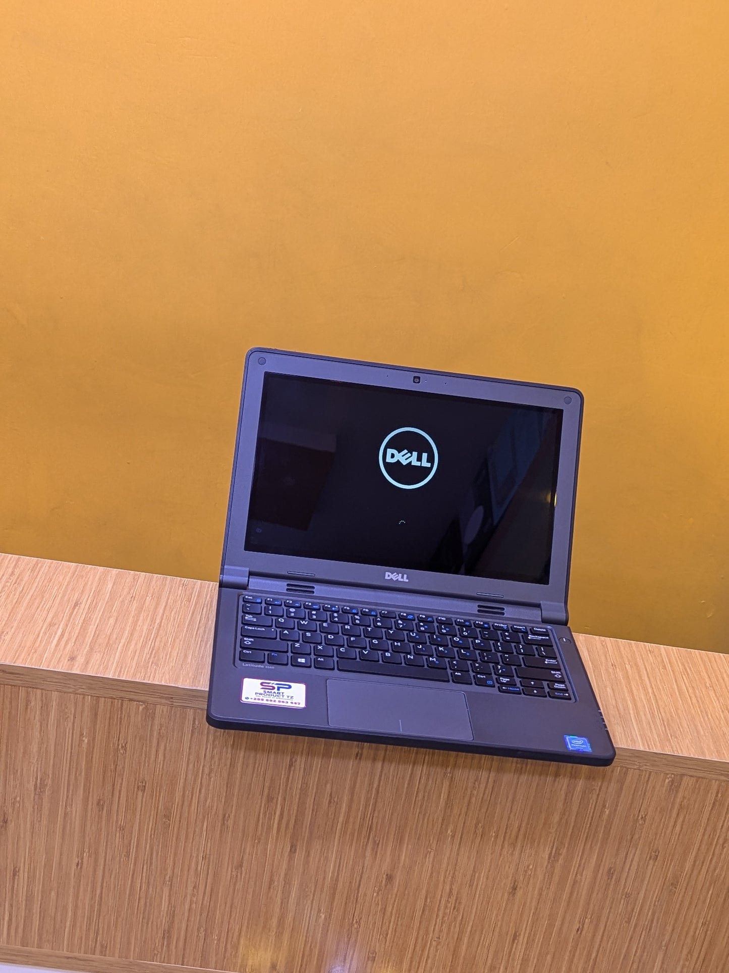 Dell Latitude 3160 Intel Core 2 duo Ram 4GB HDD 500GB Touchscreen Display size 12.6"