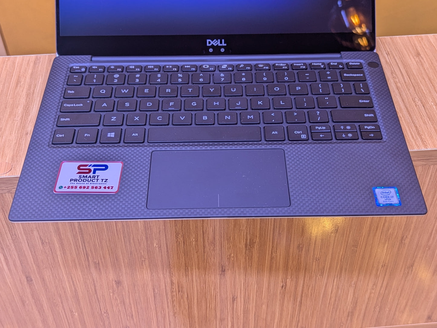 Dell xps 13 9370 intel Core i7 Ram 16GB SSD 512GB 8th Generation Resolution Full HD Display size 13"