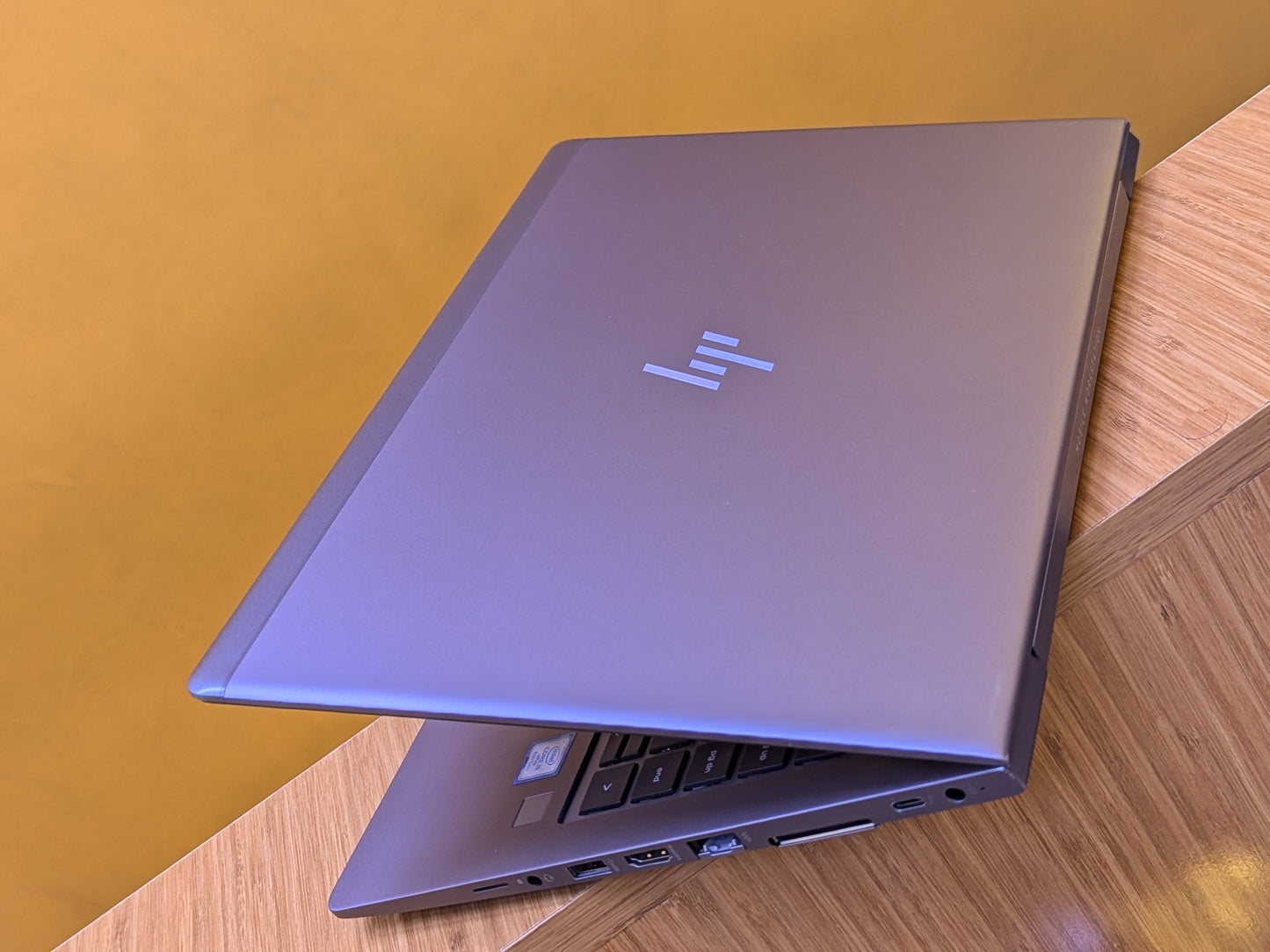 Hp Zbook 14U Core i5 ram 16GB SSD 512GB Touchscreen 8th Generation Display size 14"