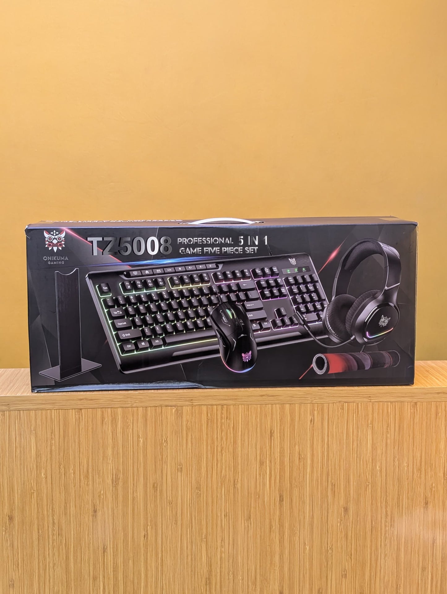 ONIKUMA TZ5008 5 in 1 Professinal Gaming Keyboard With Gaming Headphone,Gaming Mouse,Mouse Pad And Stand