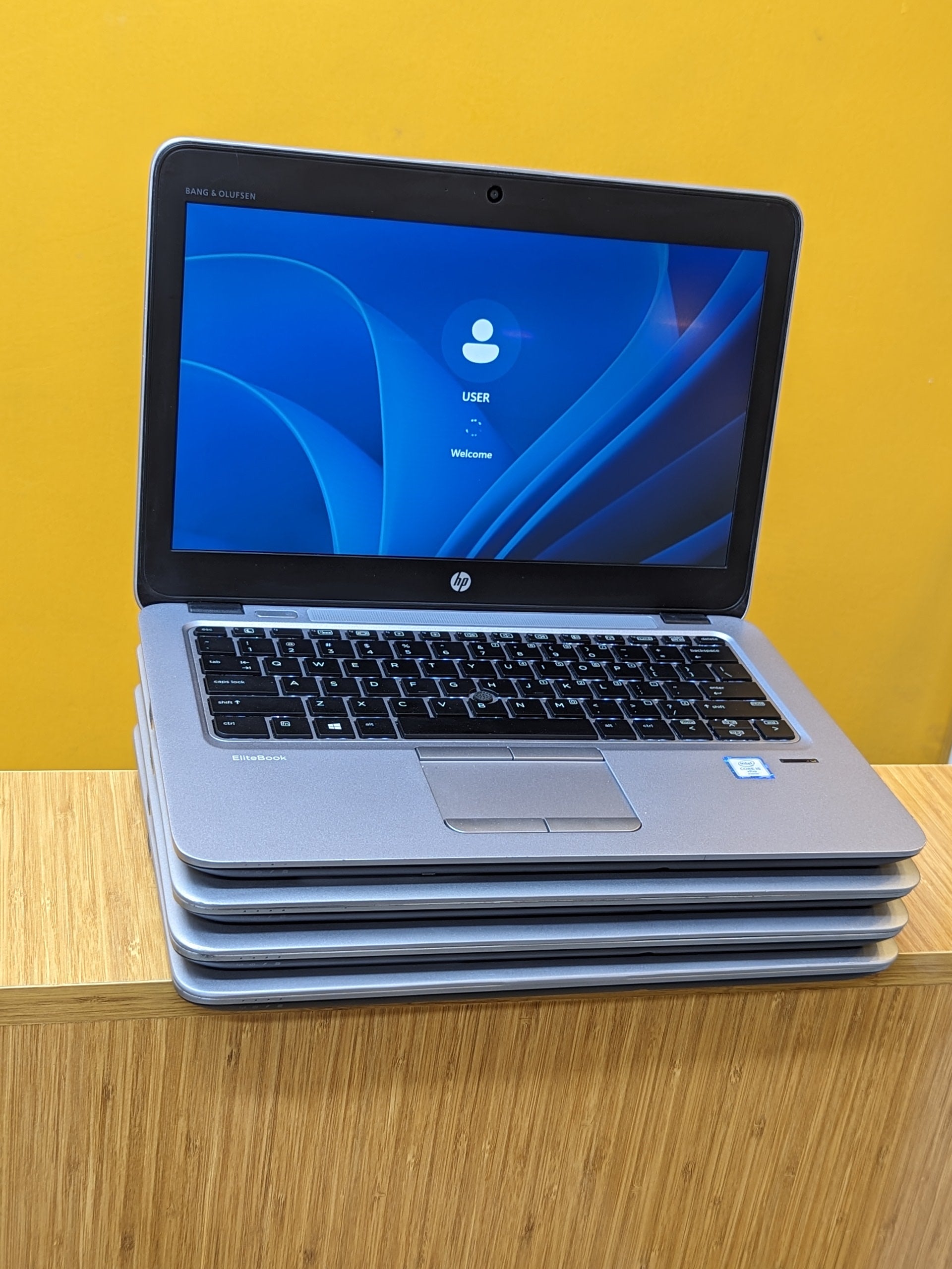 256gb Ssd Hp Elitebook 820 G3 Core I5 Price HP EliteBook 820 G3