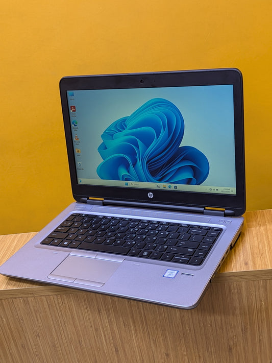 HP probook 640 G3 Core i5 Ram 8gb SSD 256gb, 7th Generation, Screen Size 14 inches, Procesor speed 2.71Ghz, Backlight keyboard, Colour Black.