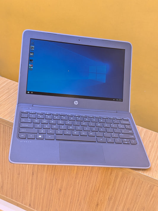Hp Streambook G5 intel Core 2 Duo Ram 4GB Storage SSD 64GB + 250GB External HDD display size 12.6"