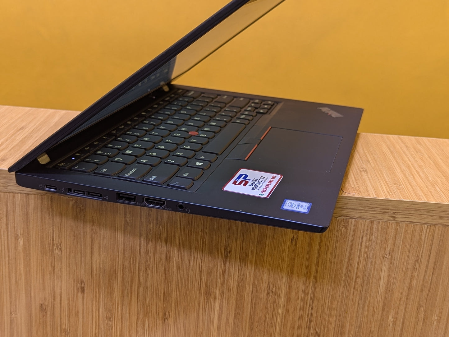 Lenovo thinkpad X390 Core i5 Ram 8GB SSD 256GB 8th Gen touchscreen.