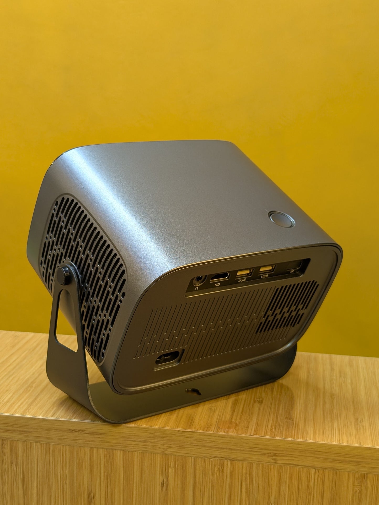 LCD Full HD Video Projector, GEEK SPACE A10 plus
