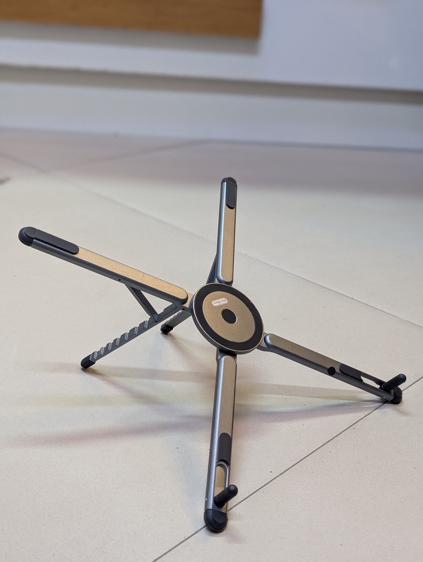 Go-Des Multi Functional Stand For Laptops, Mobile Phone and tablets. GD-HD375