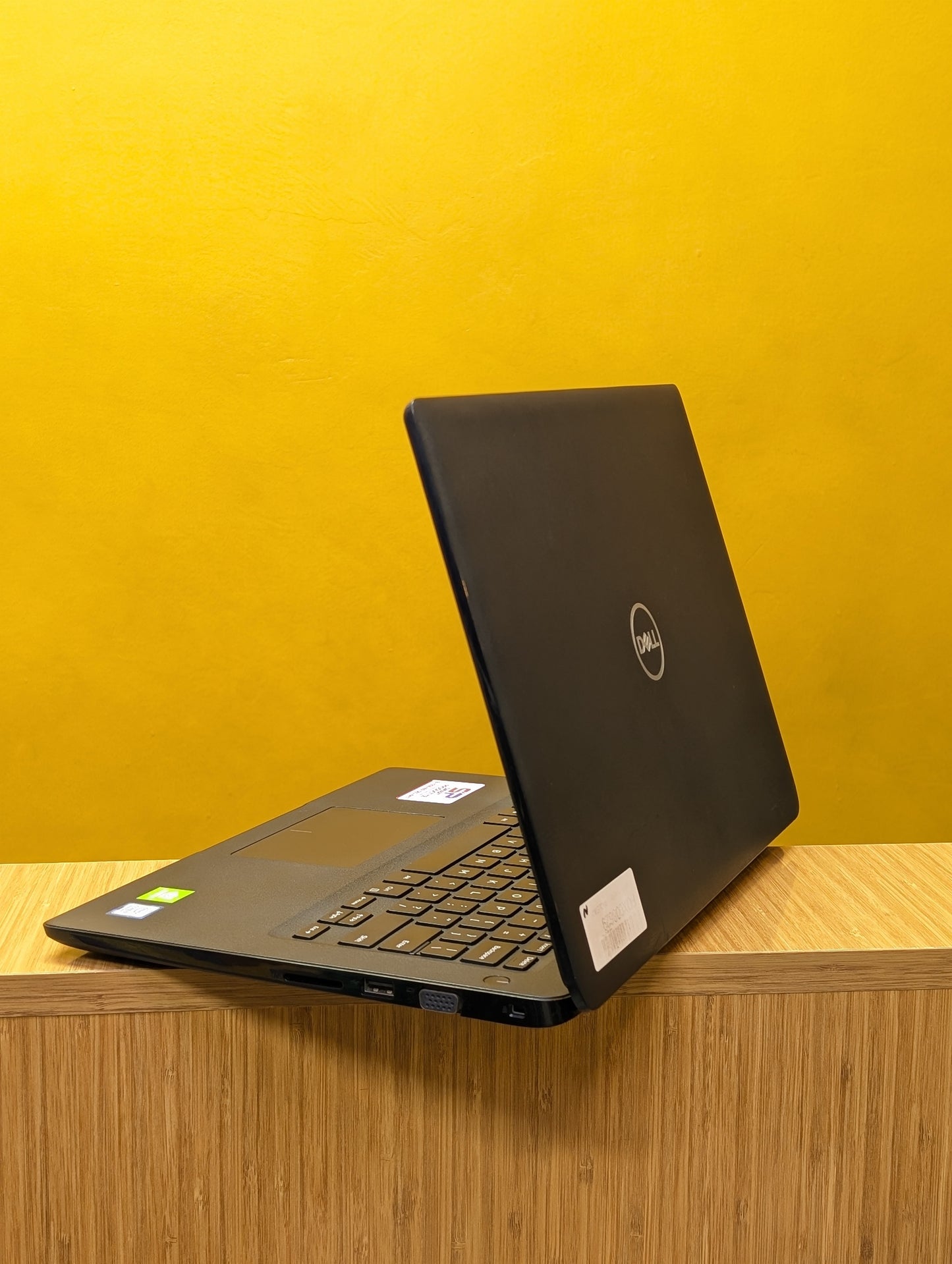 Dell Latitude 3400 Core i7 Ram 16gb SSD 256gb Graphics Card Invidia MX130 2Gb  8th generation Gaming Laptop Display 14"