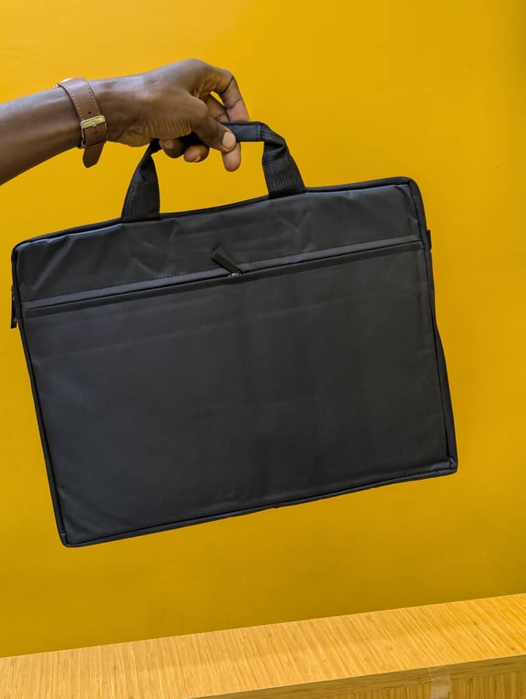Laptop Handbags: Soft And Smooth Material For Laptops Safety
