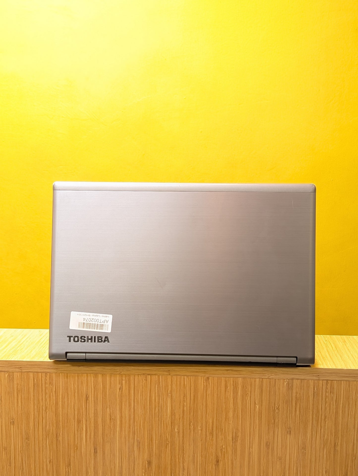 Toshiba Tecra Z50-C  Laptop Intel Core i5  Ram 8gb SSD 256gb 6th Gen